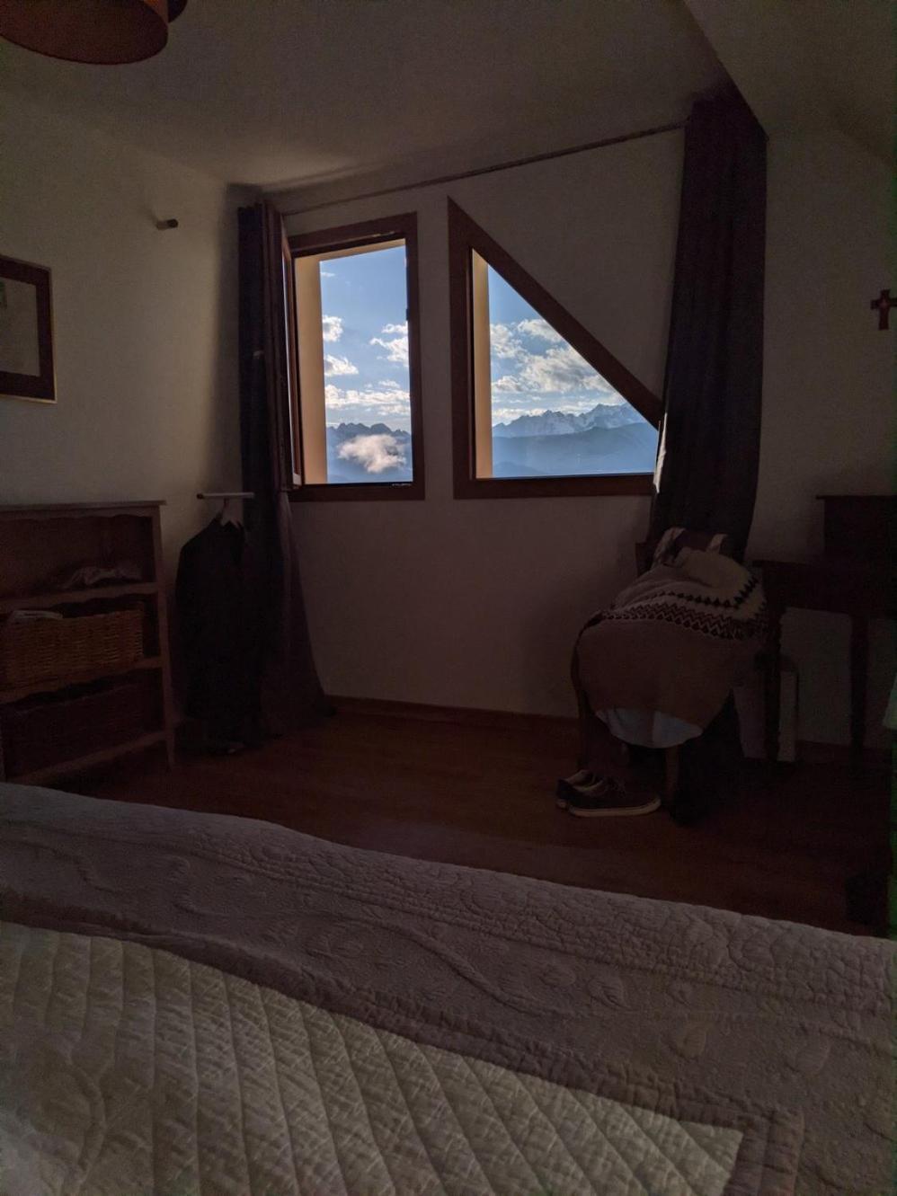Maison Familiale En Montagne Avec Vue Merveilleuse Sur Le Massif De Belledonne Saint-Bernard  エクステリア 写真